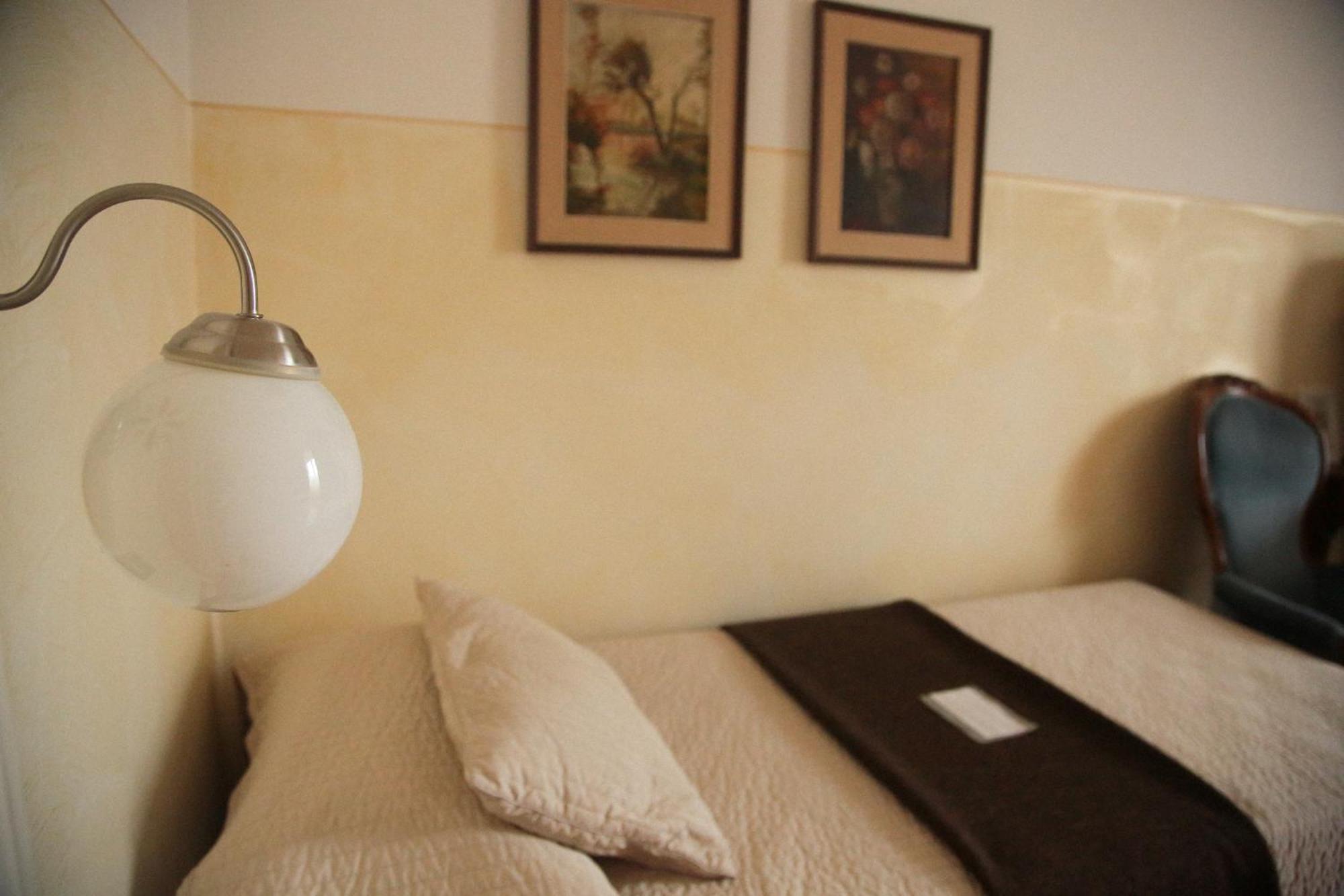 Albergo Garisenda Con Terrazza Panoramica Sulle Due Torri, Bologna